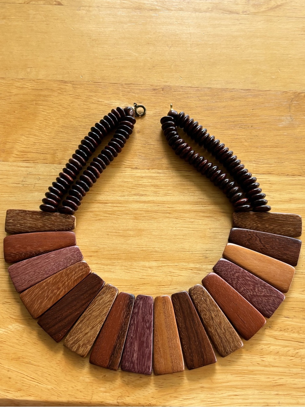 Vintage 1970’s Wooden Statement Necklace in Brown and Tan- choker - Picture 6 of 13
